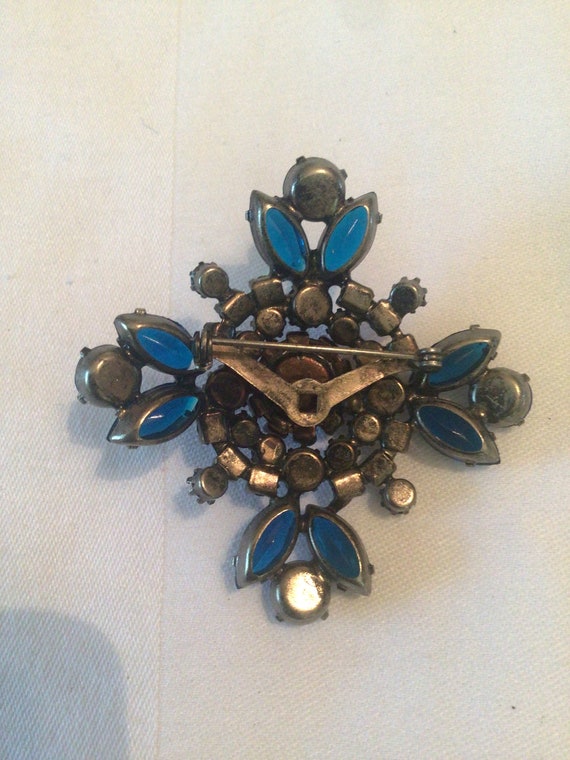 Vintage Colorful costume jewelry brooch jeweled M… - image 5