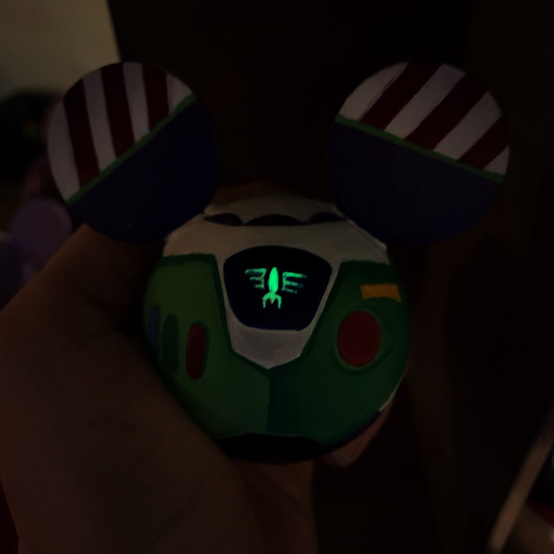 mickey and the buzz