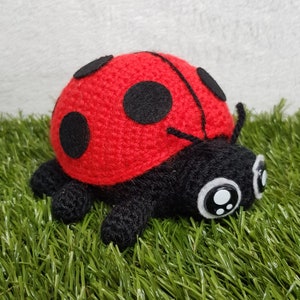 Luna the Ladybird Crochet Pattern | Bugurumi Amigurumi