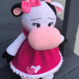 PATTERN Lilia the Little Cow PATTERN Crochet Cow Available just English/Spanish image 2