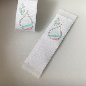 Custom Woven Clothing Labels: Folded Shirt Tags