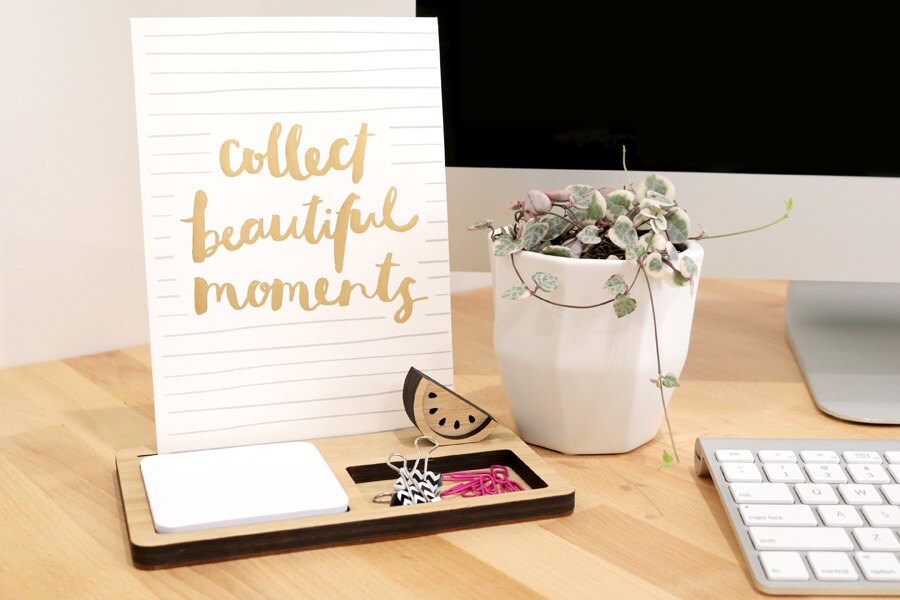 Photo Holder with Pen Happy Father/'s Day made from Bamboo Photo Stand Memory Holder Desk Caddy Quote Display