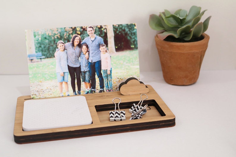 Photo Stand Desk Organiser 2 tray Photo Holder, Desk Caddy, Memory Holder, Quote Display, made from Bamboo Bild 2