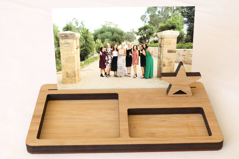 Photo Stand Desk Organiser 2 tray Photo Holder, Desk Caddy, Memory Holder, Quote Display, made from Bamboo Bild 3