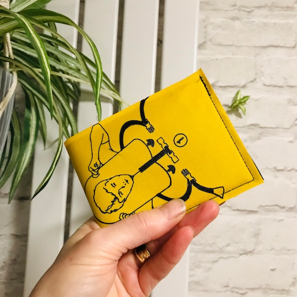 Cartera con chaleco salvavidas de avión, cartera amarilla, chaleco salvavidas, cartera reciclada, reciclado, chaleco salvavidas de avión, recuerdos de avión