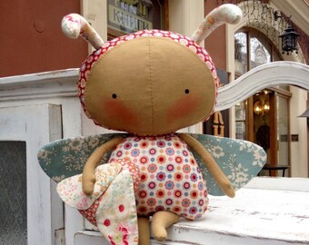 Tilda Sweetheart Bumblebee doll Textile animal Plush toy gift for children Handmade Rag Doll Stuffed toy Tilda Dolls Gift for daughter kids