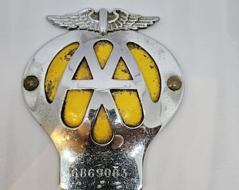 Classic 1960s Metal Automobile Association ( AA ) Members Car Badge 6B69083