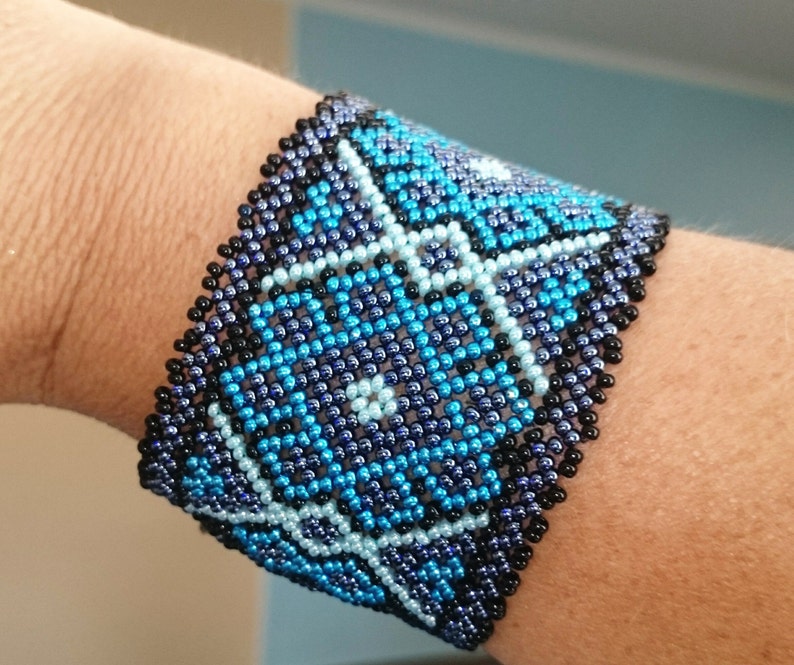 Mexican Huichol Beaded Cuff bracelet Huichol art Native american style für him and her seed beads jewelry image 1