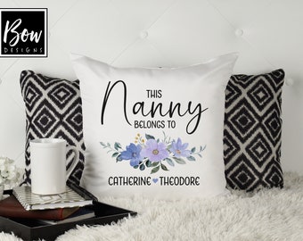 Coussin de nounou personnalisé, appartient à cette nounou, cadeaux d'anniversaire pour nounou, cadeau de coussin de nounou de Noël, coussin floral de nounou