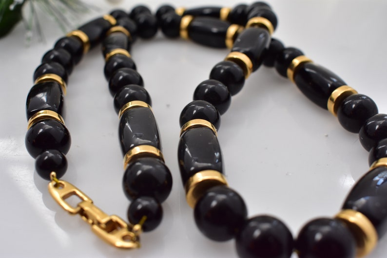 Vintage Napier Black Plastic Unique Mod Retro Style Beaded Necklace