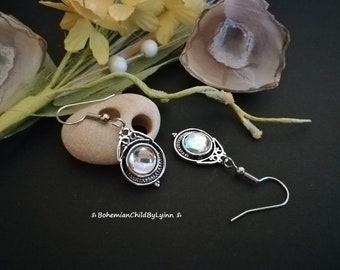 Zierliche Ohrringe mit Ohrhaken aus Edelstahl ~ Boho • Hippie • Hochzeit • Brautschmuck • Festival • Goa • Vintage • Ohrringe für die Braut