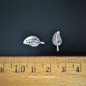 10x /20x /50x kleine Blattanhänger Schmuckherstellung DIY Makramee Accessoires Metallanhänger Schmuck Anhänger Makramee Anhänger Silber