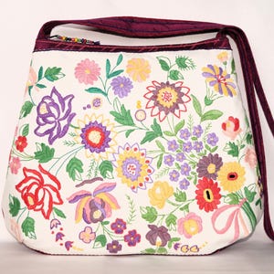 Hungarian floral crossbody bag, hand embroidered colorful bag, bohem bag, Hungarian large crossbody bag, Hungarian folk art crossbody bag
