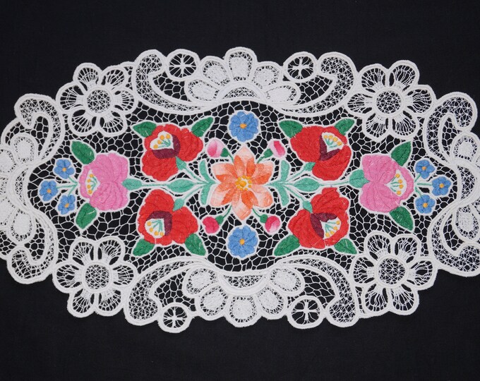 Hungarian Kalocsa Richelieu Tablecloth 49.5/26 Cm, Embroidered Home