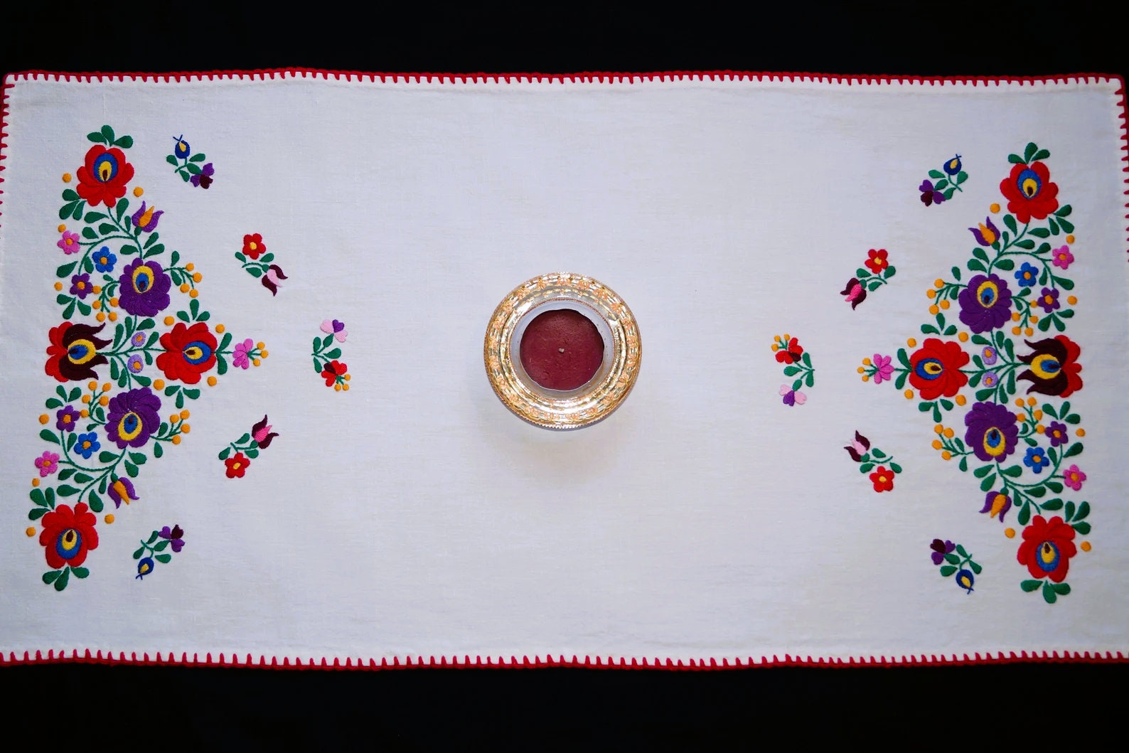 ハンガリーのカラフルなマチョ花柄テーブルランナー 83/43 cm、手刺繍 