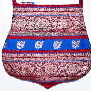 Silberne Tasche, geblümte Tasche, Zigeunertasche, burgunderrote Tasche, Vintage Crossbody-Tasche, Festivaltasche, Boho-tasche, bestickte Tasche, Hobo-tasche, indische Sareetasche