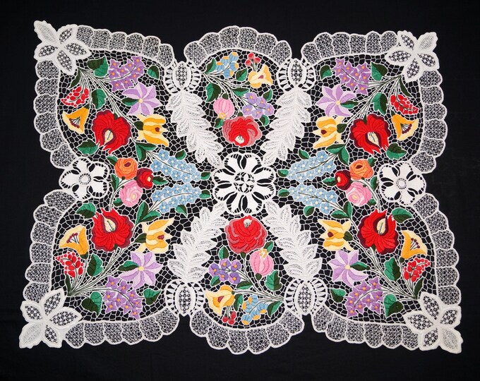 Hungarian Kalocsa Richelieu Tablecloth 73/ 57 Cm,hand Embroidered Home