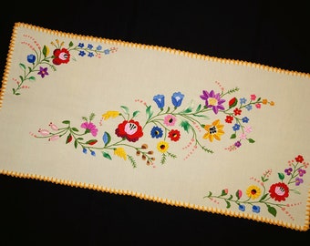 Hungarian Kalocsa table runner 71/ 33.5 cm, hand embroidered home decoration, Hungarian folk runner, colorful embroidery, floral table decor