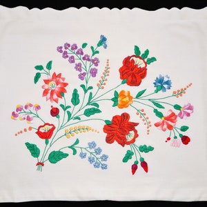 Funda de almohada Kalocsa húngara 53/ 42 cm, almohada bordada a mano, funda de almohada popular húngara, bordado floral colorido, funda de almohada floral
