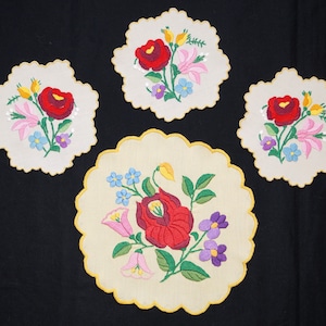 Tapetes húngaros Kalocsa, 4 uds. decoraciones florales para el hogar bordadas a mano, tapetes populares húngaros, bordados vintage, bordados coloridos