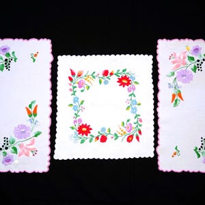 Hungarian Kalocsa doilies, set of 3 floral hand embroidered home decors, Hungarian folk doilies, vintage wedding decor, colorful embroidery