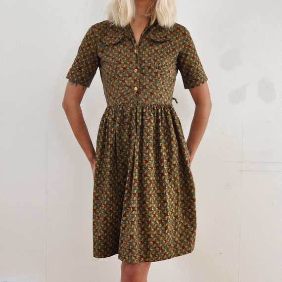 Vintage 50s Tan Abstract Print Shirtwaist Cotton D