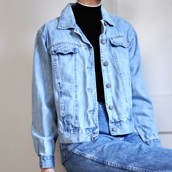 pale blue denim jacket womens