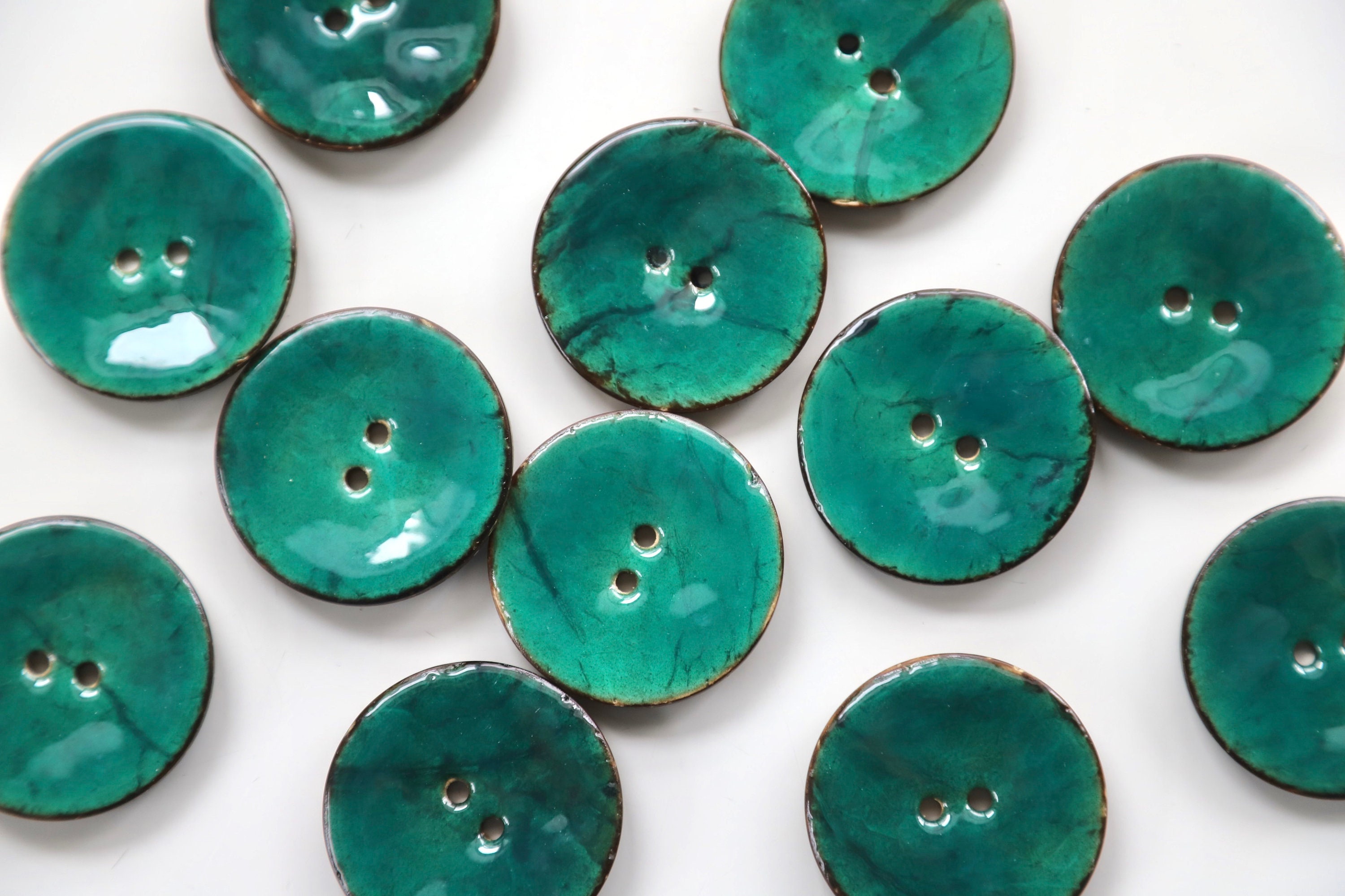 Glitter Coconut Button with Cold Enamel 