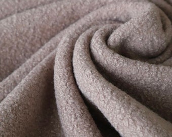 Tejido bouclé elástico supersuave - 100% poliéster - 150 cm de ancho - COLOR HONGO - Se vende por medio metro