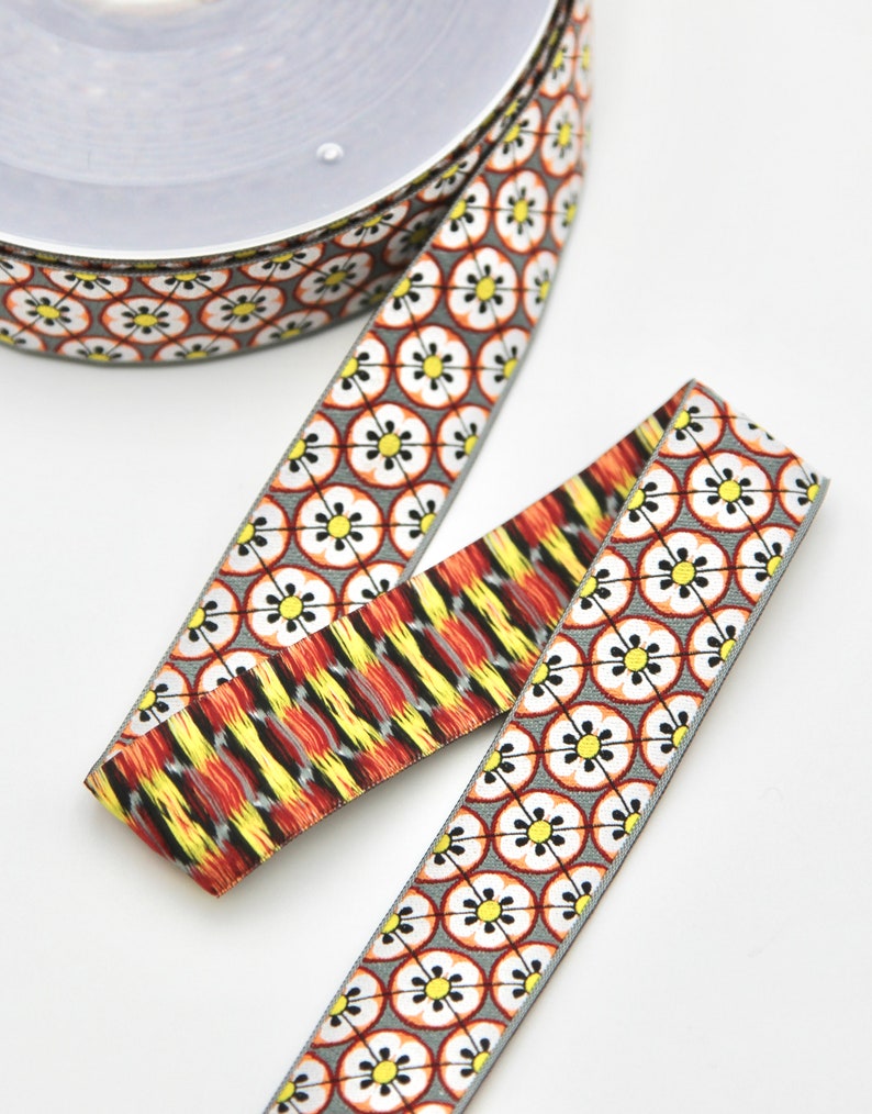 Floral Retro Ribbon 25mm Wide Beautiful Quality Woven Jacquard Retro Floral Ribbon image 2