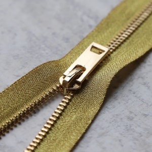 Metallic Gold Zip - 15cm, 18cm, 20cm, 30cm, 40cm