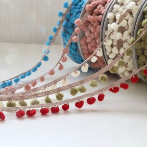 Bordure délicate à pompons - Ruban de bordure de couleur naturelle avec pompons colorés subtils - Rouge, bleu, vert, rose, crème - Environ 15 mm de large