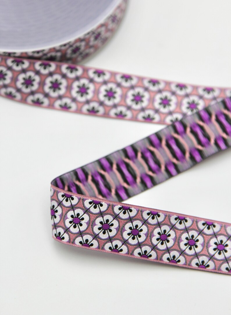 Floral Retro Ribbon 25mm Wide Beautiful Quality Woven Jacquard Retro Floral Ribbon image 3