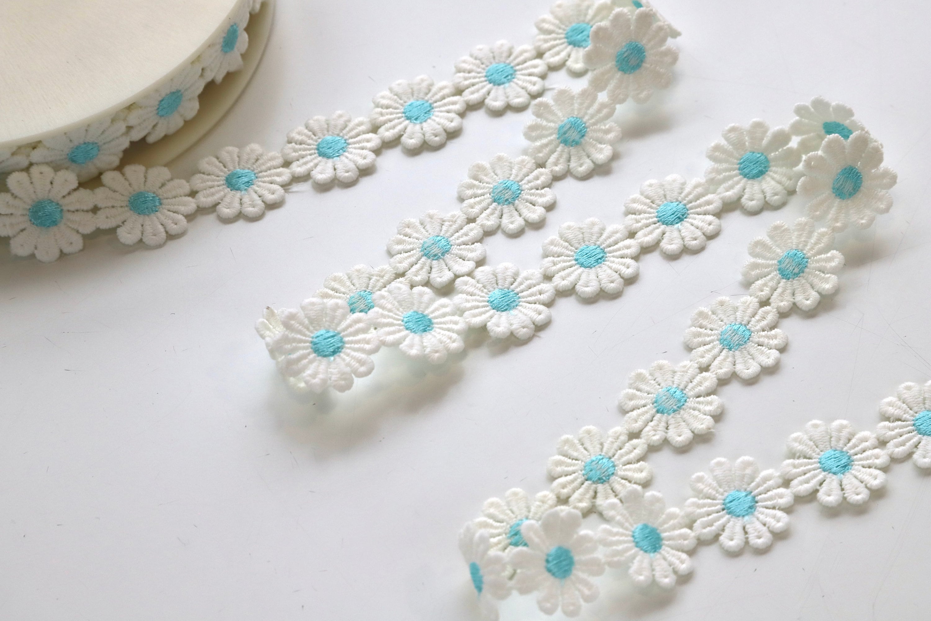 Honbay Daisy Flower Lace Trim - 5 Yards Embroidered Ribbon For Craft Decoration