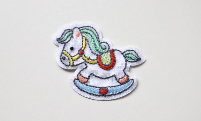 Iron on Embroidered Woven Patches/Badges in Cute Nursery Designs - Moon Mobile, Pram, Rocking Horse - Baby Motifs bild 7