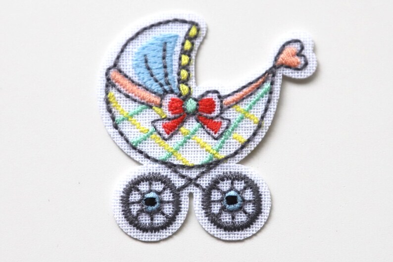 Iron on Embroidered Woven Patches/Badges in Cute Nursery Designs - Moon Mobile, Pram, Rocking Horse - Baby Motifs bild 3