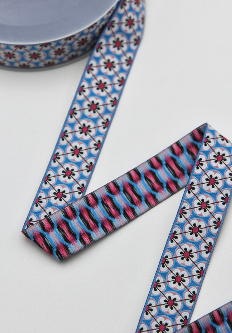 Floral Retro Ribbon 25mm Wide Beautiful Quality Woven Jacquard Retro Floral Ribbon image 4