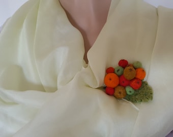 Handmade orange, red, brown, green berry brooch, felted wool decoration, OOAK autumn motive accessory, gift idea for woman, trendy brooch