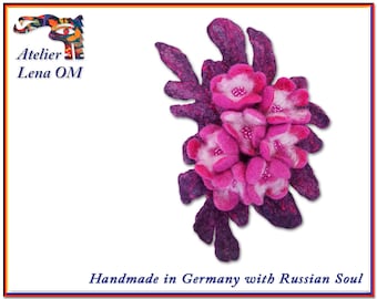 Handmade magenta and pink brooch with flowers, felted wool decoration, OOAK seed beads accessory
