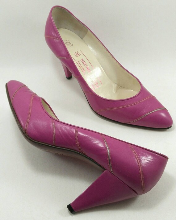 fuschia pink pumps