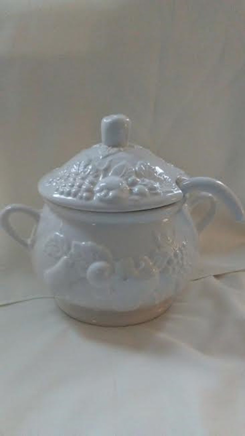 Vintage Soup Tureen Bowl/Ladle 1069/70 Etsy