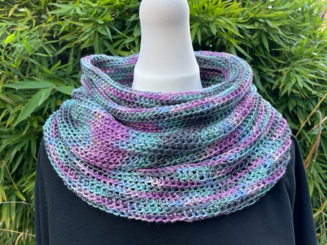 Crochet Pattern Super Snood Neck Warmer Crocheted Cowl Easy to Follow