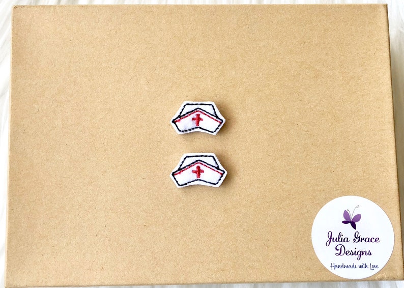 Badge Pull RN Badge Reel Squirrel Badge Reel OR Magnet Animal Badge Reel Retractable Badge Nurse Badge Reel Badge Reel Badge Clip