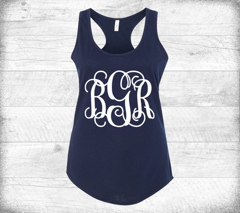 K&ouml;nnte beinhalten: Ein marineblaues Tanktop mit einem wei&szlig;en Monogramm der Buchstaben BCR.
