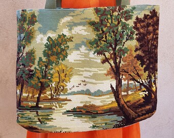 Canvas bag in the heart of the forest