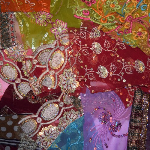 25 échantillons de perles brodés 8 x 8 po, Sari vintage, Dupatta for Junk Journal, Boho Material, textile Bundle