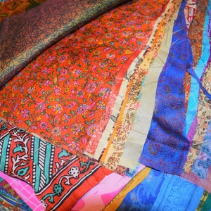 100g Lot Silk Vintage Sari Fabric remnants scrap Bundle Long stripes