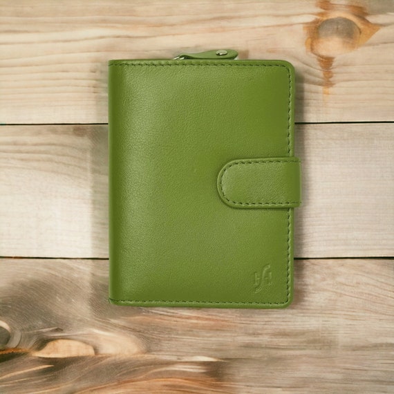 Women's RFID Blocking Leather Wallet