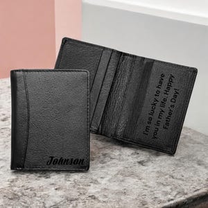 Portafoglio porta carte in pelle sottile minimalista personalizzato, portafoglio fatto a mano con protezione RFID, porta carte bifold, regalo personalizzato per uomo e donna