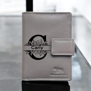 Cartera grabada personalizada para mujer, cartera de mano de piel auténtica con bloqueo RFID, tarjetero de alta capacidad, regalo para el Día de la Madre, color gris.